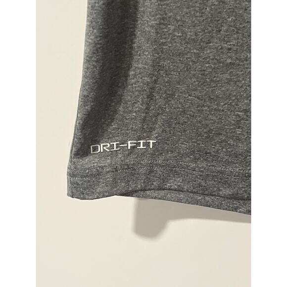 Gray Jordan T-Shirt, Size Medium, KB396 - Picture 3 of 4